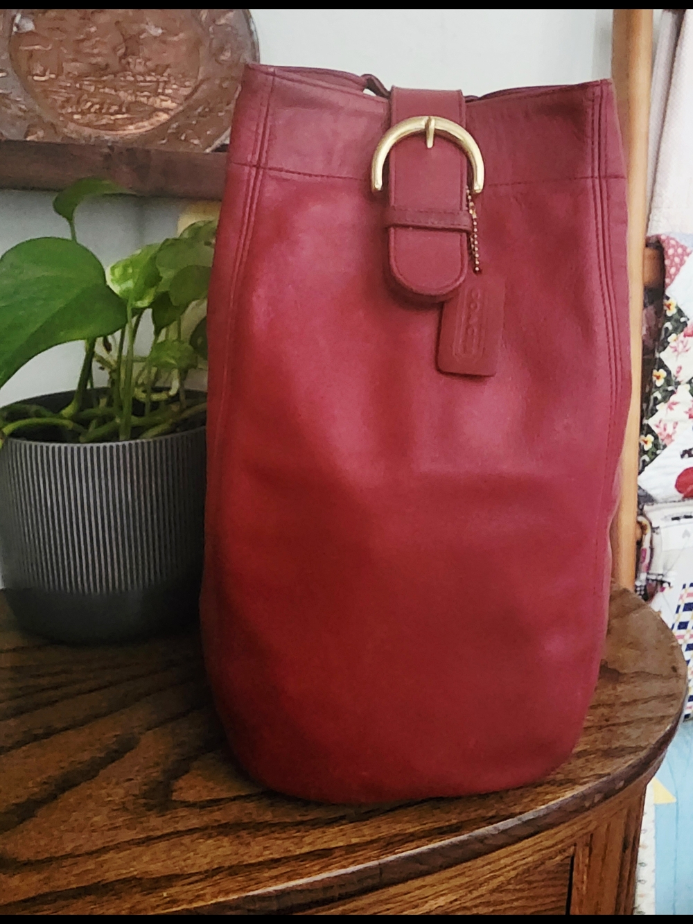 🍒 VINTAGE COACH SOHO SLING BUCKET BAG